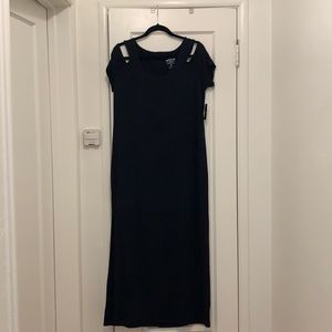 TORRID SIZE 00, M/L, 10. Black Cold Shoulder Jersey Maxi Dress With Slit.